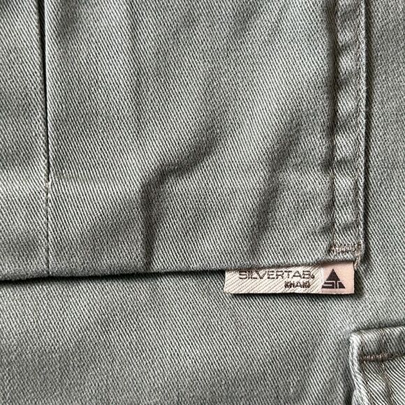 Levi’s Vintage SilverTab Khaki Cargo Green Shorts Size 42 - Picture 6 of 8